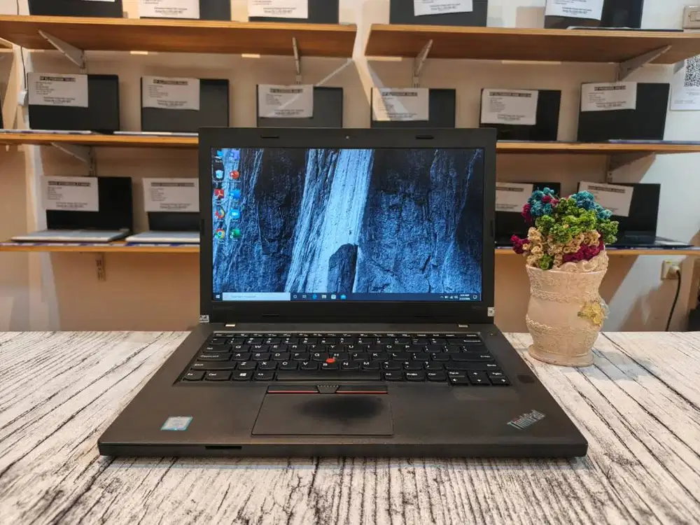 Laptop LENOVO THINKPAD T470P Intel Core i5-7440H Ram 8GB