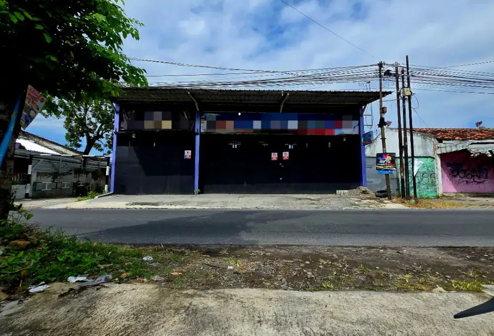 Disewakan Ruang Usaha / Gudang tengah kota strategis