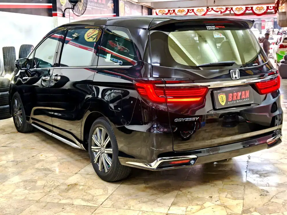 LUXURY ODYSSEY E CVT sensing 2021 PERFECT