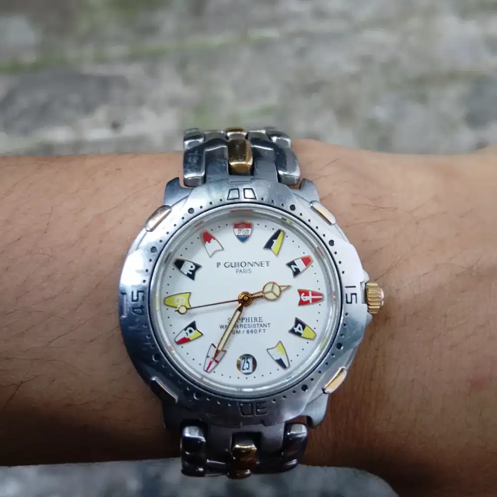 Jam tangan P Guionnet