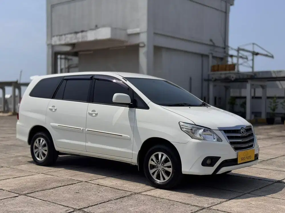 Innova G 2.0 bensin nik 2014 km 130 rb record rawatan Toyota !!