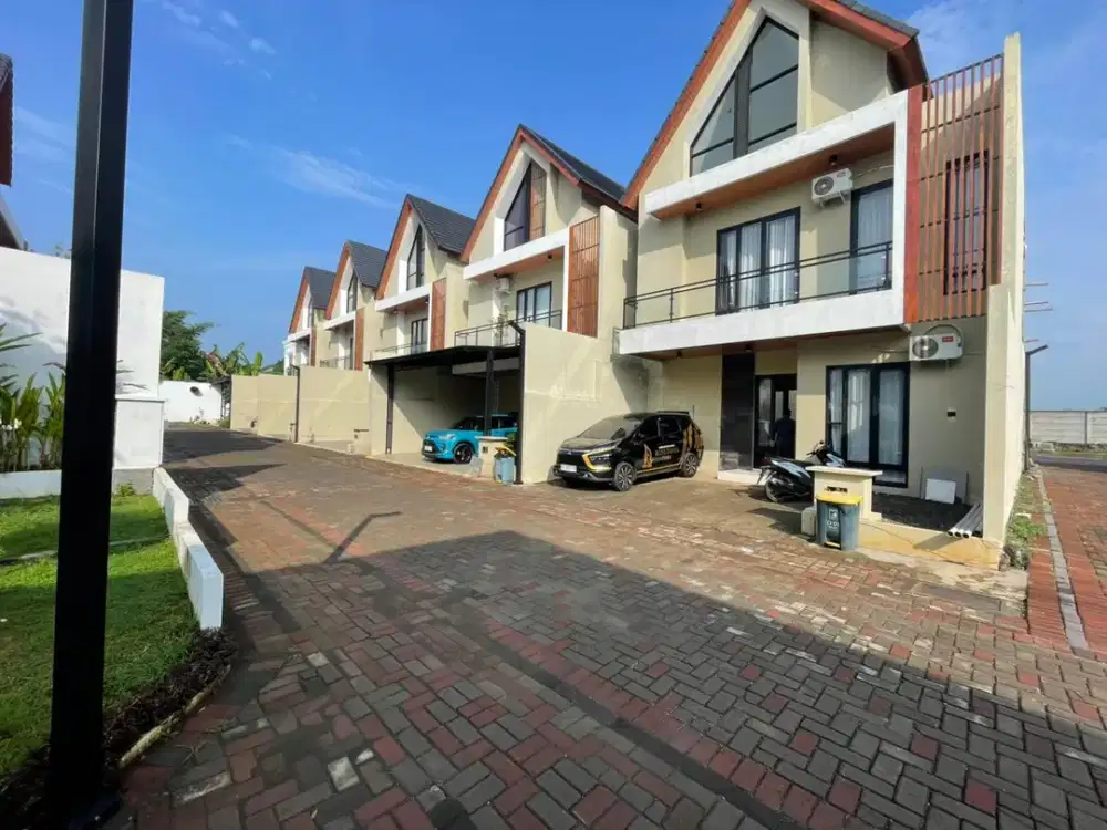RUMAH MEWAH 2 LANTAI TYPE AMERICAN CLASSIC TERBAIK DI KOTA PATI