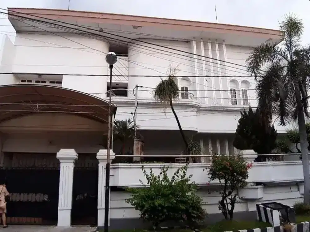 Rumah Bagus Manyar Kertoarjo, Dekat Bonnet Supermarket, Minimalis Open Space