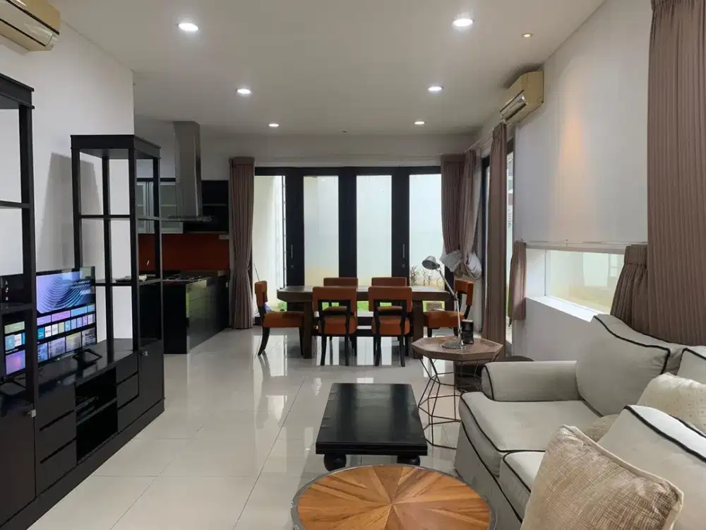 Disewakan Rumah Siap Huni di Town House Cilandak Akses Dekat