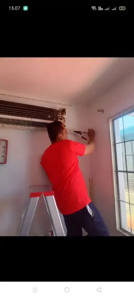 Jasa servis AC kulkas mesin cuci kompa air dll