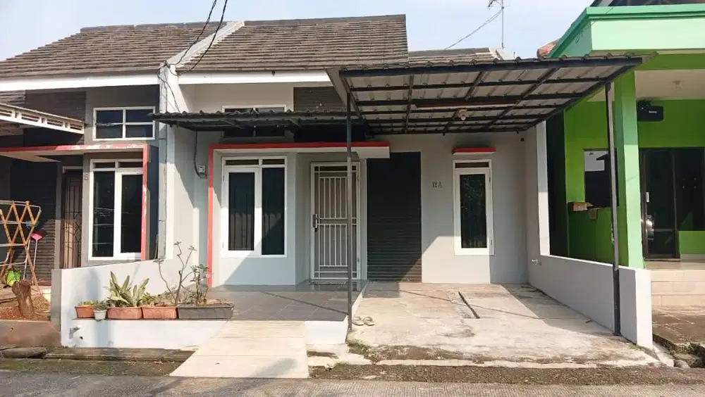 DISEWAKAN RUMAH LOKASI STRATEGIS DAN BEBAS BANJIR DI BEKASI SELATAN
