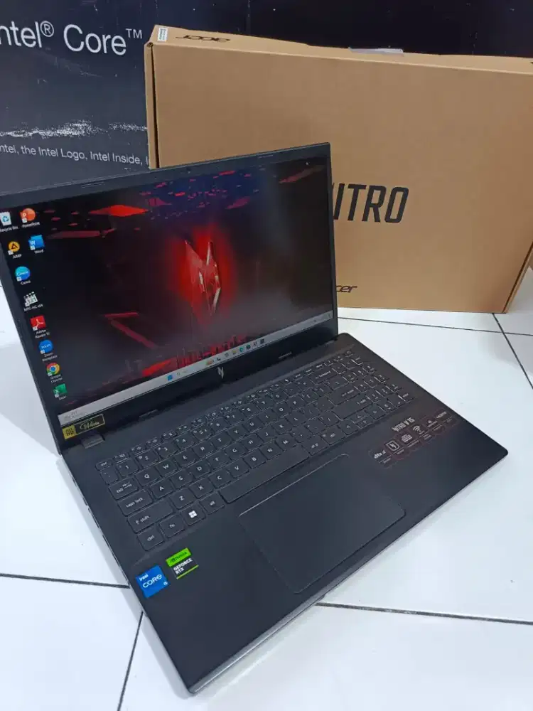 JUAL LAPTOP ACER NITRO ANV15-51 RTX 4050 RAM 8GB