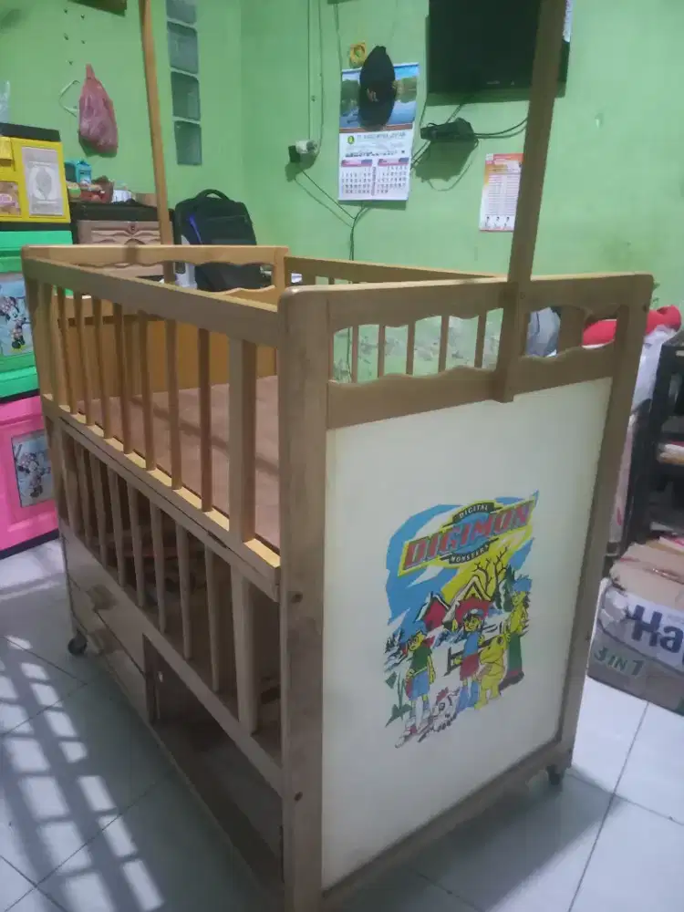 Box baby kayu bisa bingkar pasang