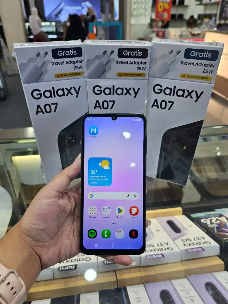 SAMSUNG GALAXY A07 4+4/128GB GARANSI RESMI + FREE ADAPTER ORI 25W