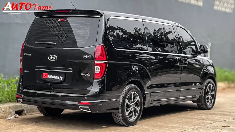 Hyundai H1 2.5 Diesel CRDi Royale Pilot Seat Electric Door NIK 2019