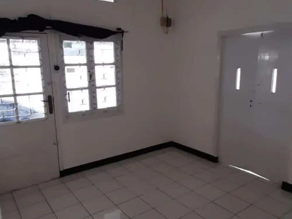 Rumah Nyaman Dan Terawat Lokasi Di Tengah Kota, Sayap Pajajaran, Bandung