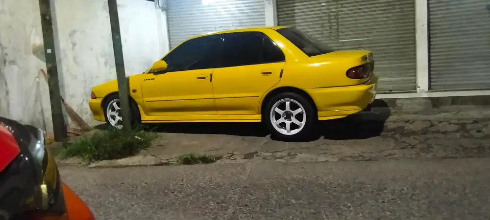 Mitsubishi Lancer 1994 Bensin