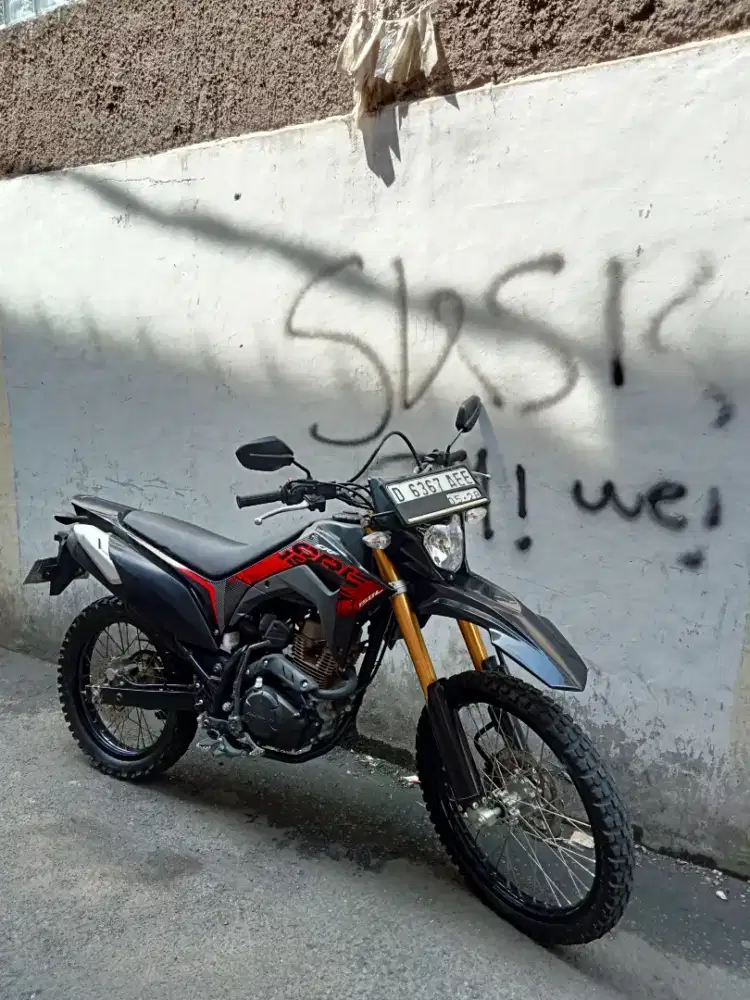 Honda crf 150L 2023