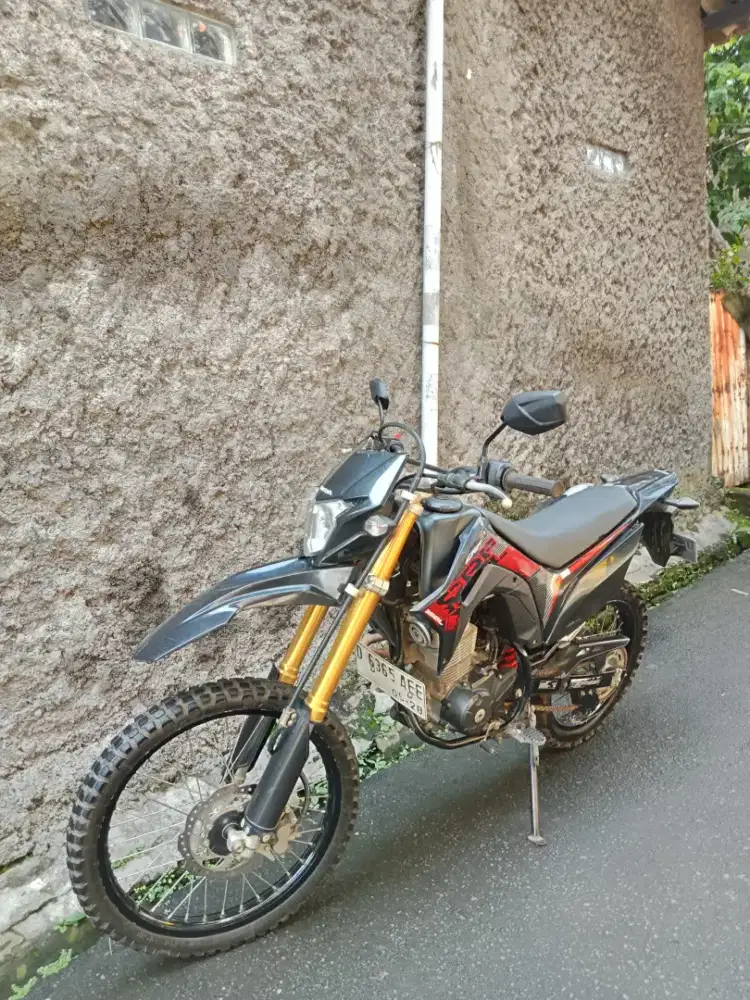 Honda crf 150L 2023