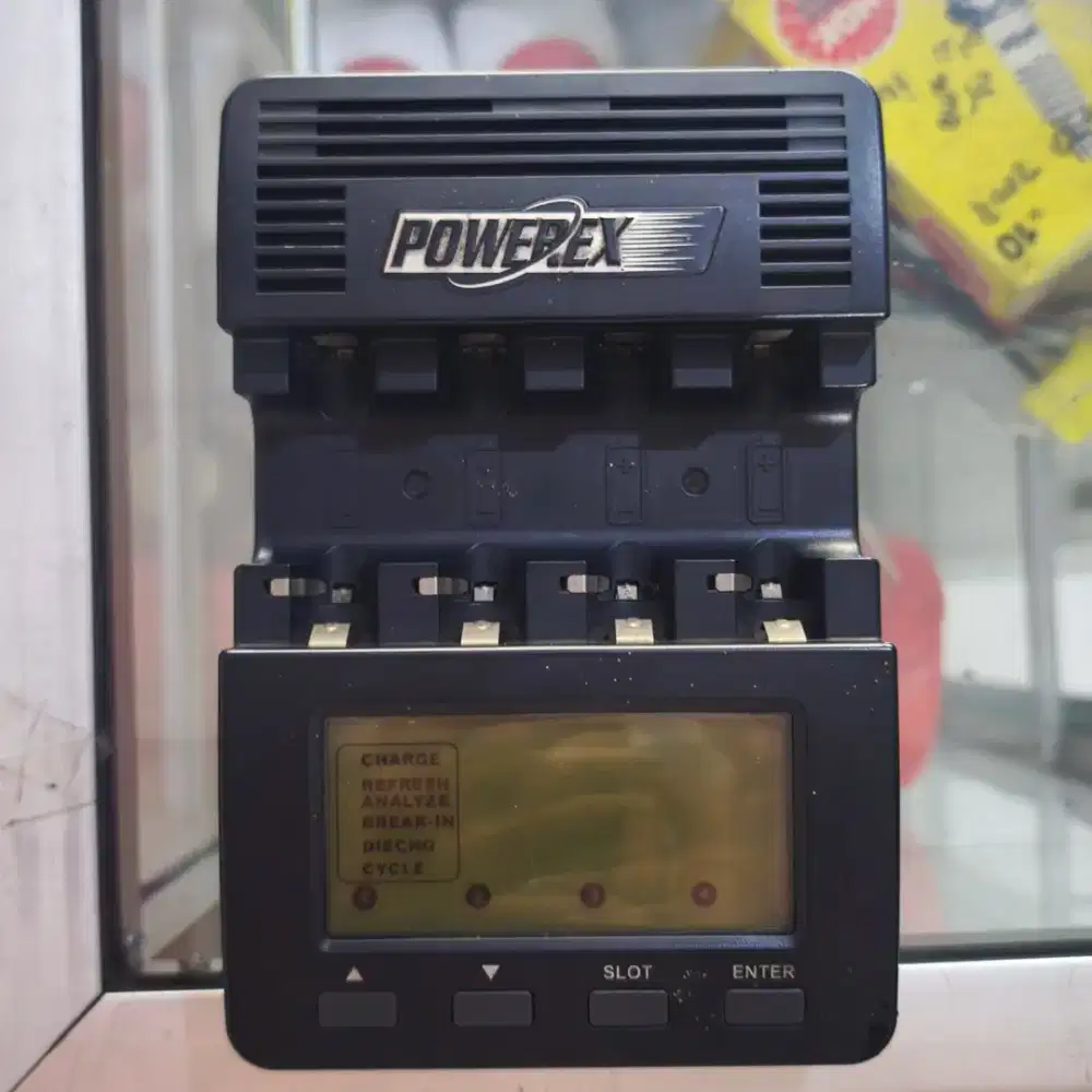 Charger Powerex MH-C9000