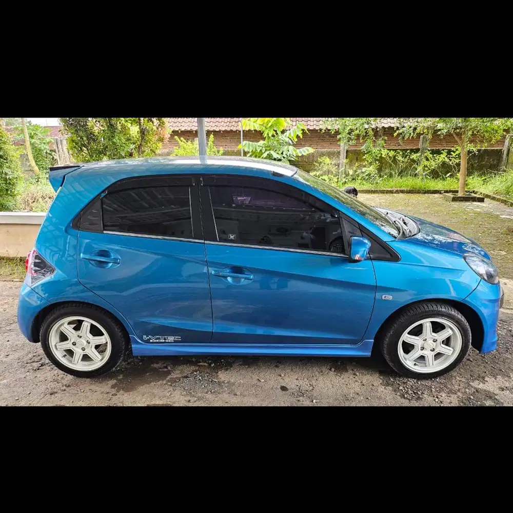 Honda brio matic cbu thailand