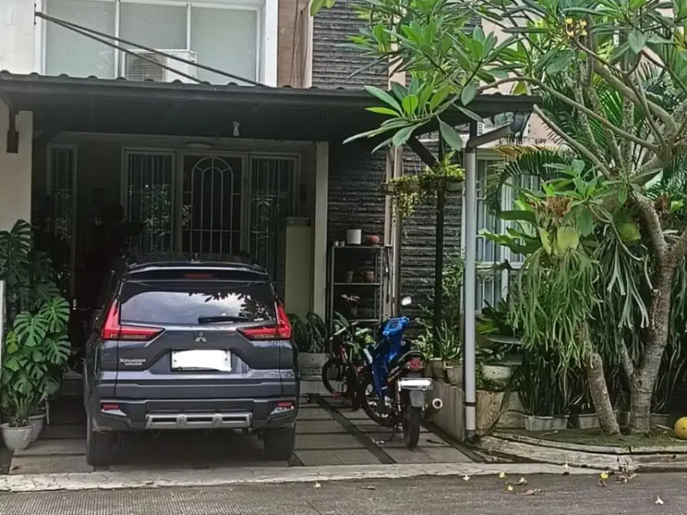 Dijual Rumah Bagus Siap Huni di Bukit Dago