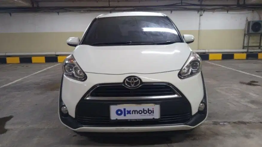 DP MURAH Toyota Sienta 1.5 G Bensin-AT 2017 Putih CSGZD