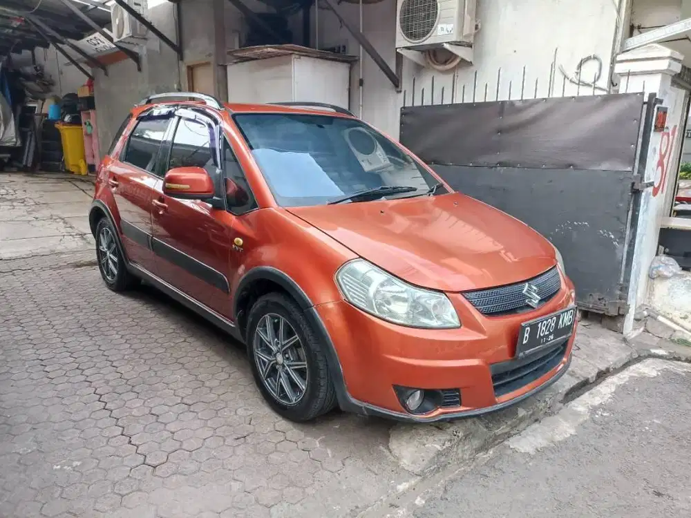 Suzuki Sx4 X-Over Matic Tahun 2008 Pajak Hidup
