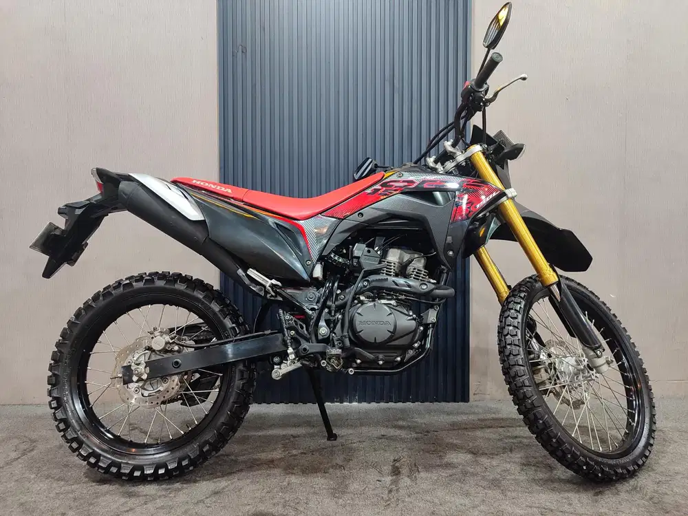 CRF 150L 2024 istimewa mulus terawat siap pakai...