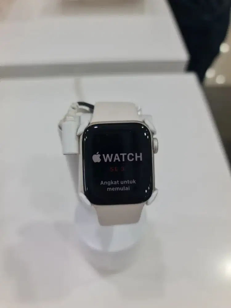 Apple watch se 3 garansi ibox