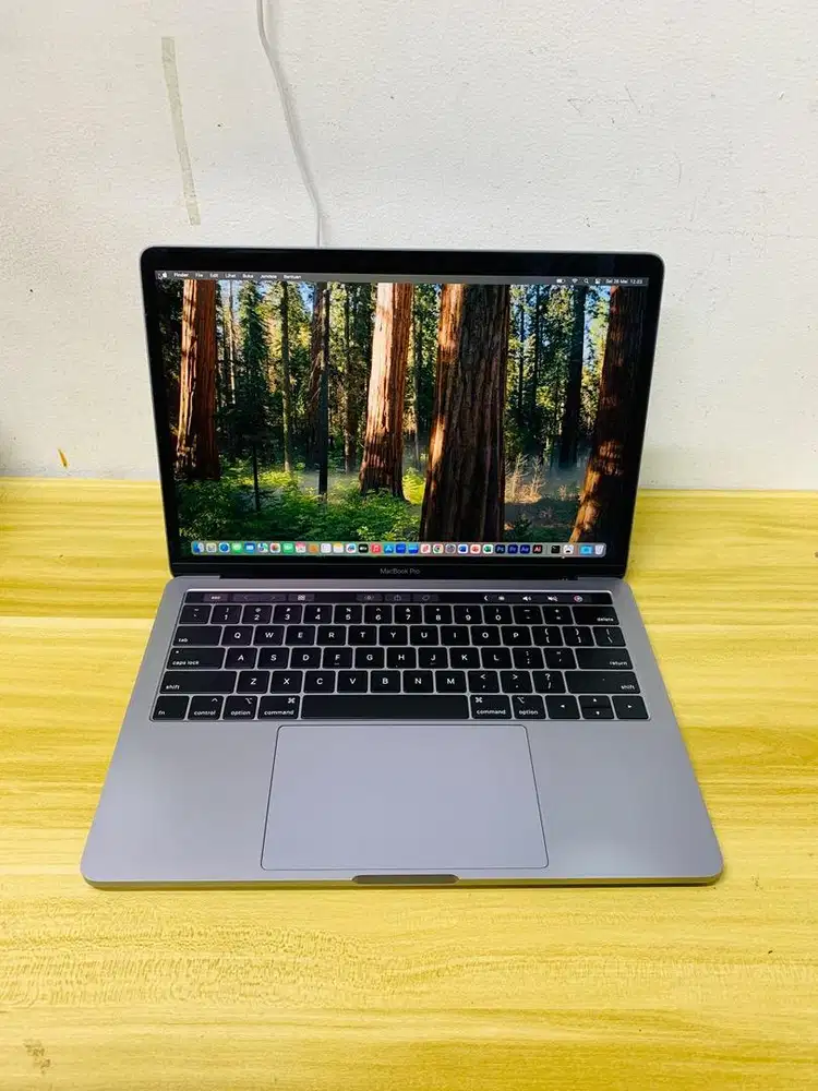 MACBOOK PRO 2019 TOUCHBAR
