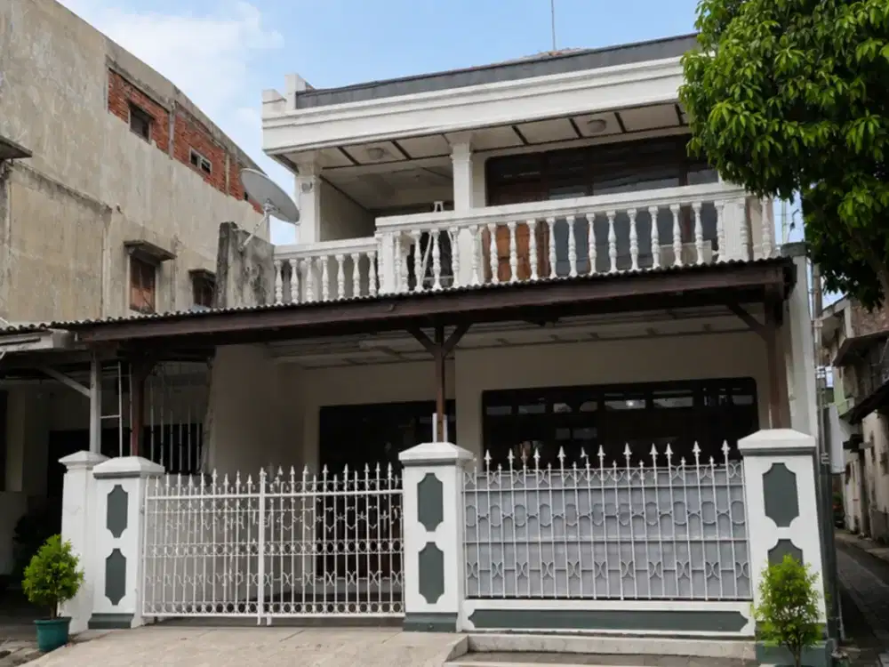 Rumah 2 Lantai Kutisari Surabaya - RM136APD