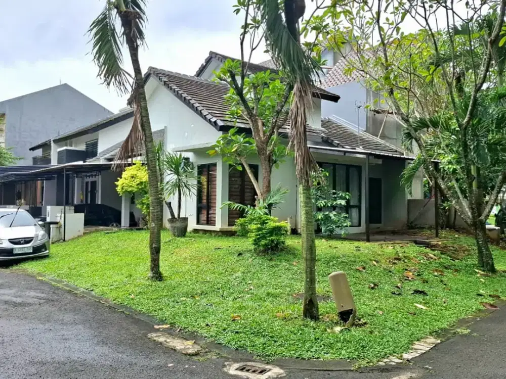 Rumah HOOK Semi Furnished Lingkungan Asri dekat Tol dan Stasiun di Bintaro Tangsel