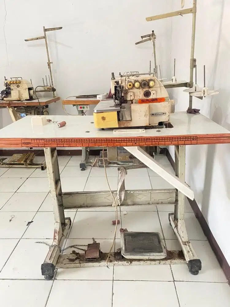 Mesin Obras Siruba 4 Benang Bekas Normal Siap Pakai
