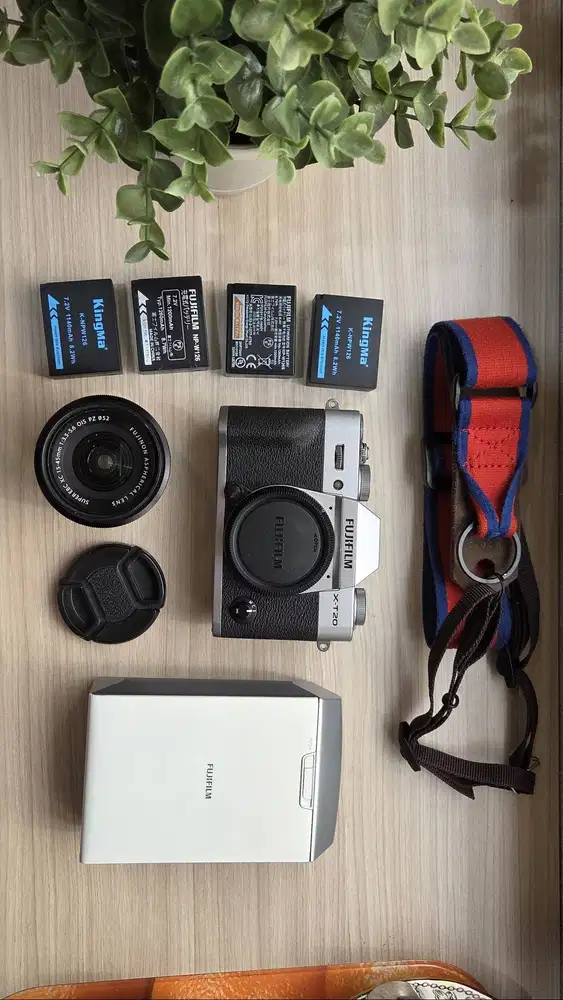 DIJUAL FUJIFILM X-T20 Mirrorless Digital Camera PLUS Fujinon Lens