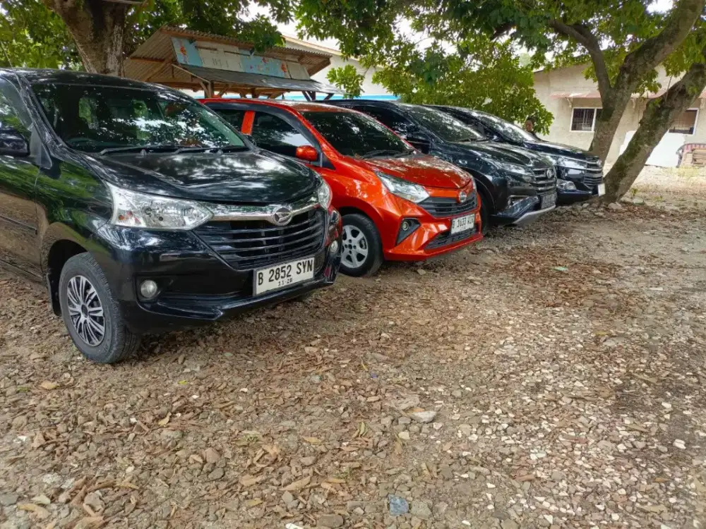 Rental mobil. Sewa mobil harian, mingguan & bulanan lepas kunci.