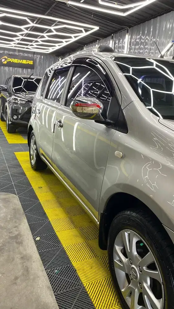 Nissan livina XR 2009 matic