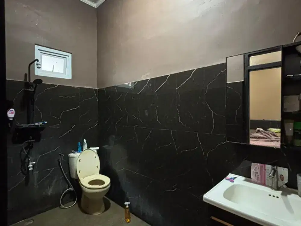JUAL RUMAH NYAMAN SESETAN