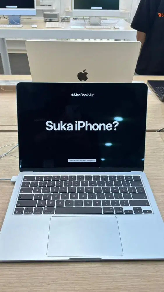 Cicilan 0% Macbook Air M5