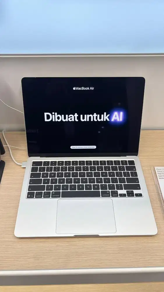 Cicilan 0% Macbook Air M4