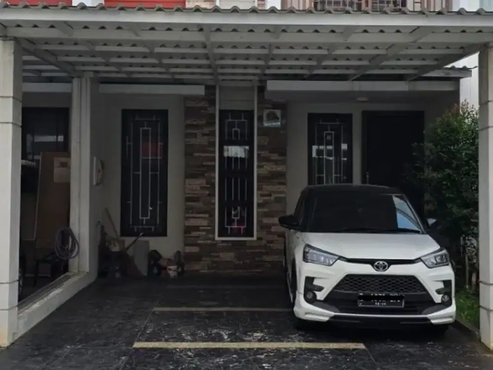 Hunian Nyaman & Strategis 2,5 Lantai Cluster Asia Greenlake Cipondoh Tangerang