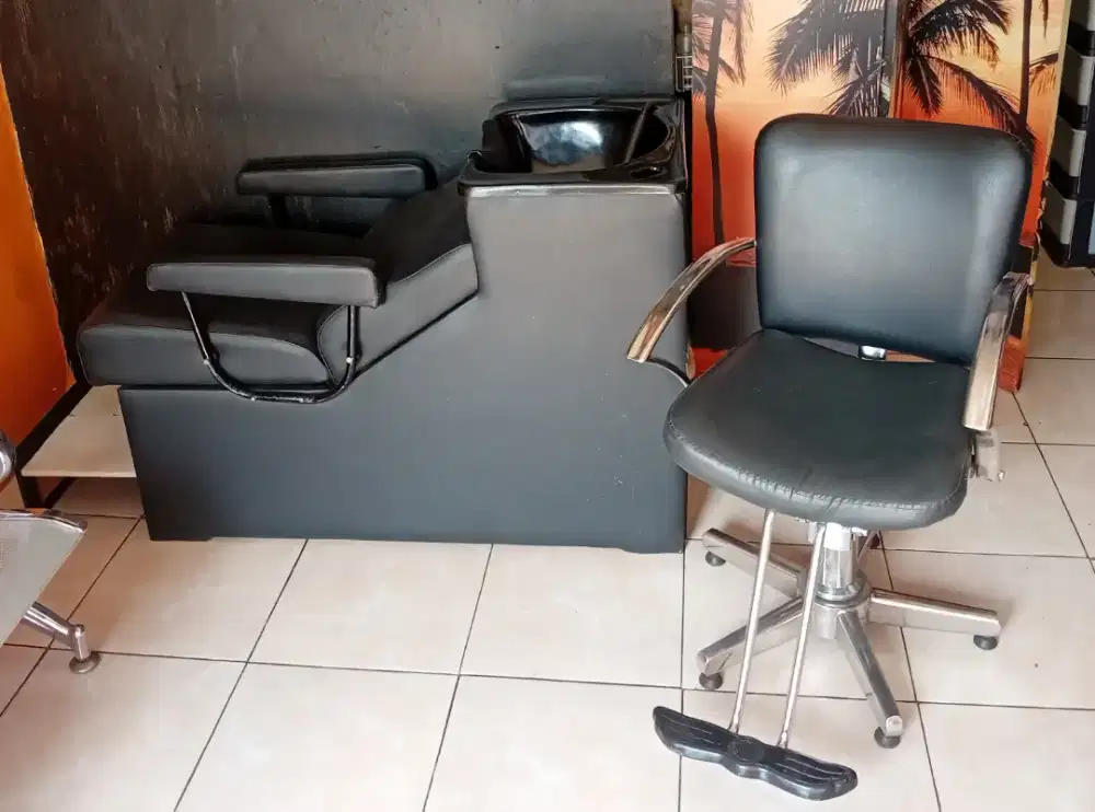 Kursi hidrolik + washbak keramas untuk salon/barbershop