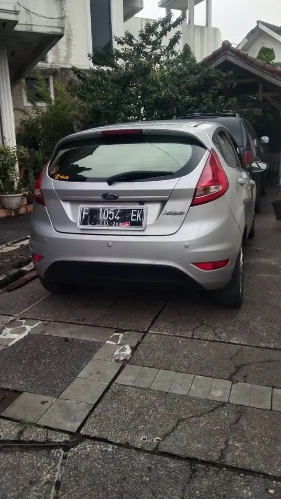 Di jual Ford fiesta 1.400cc THN 2013