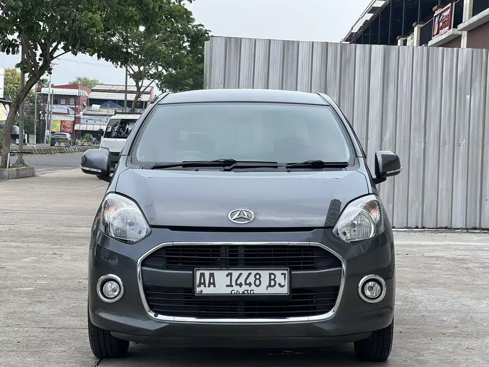 DP 9 JT Daihatsu Ayla X Manual 2015 LOW KM Antik