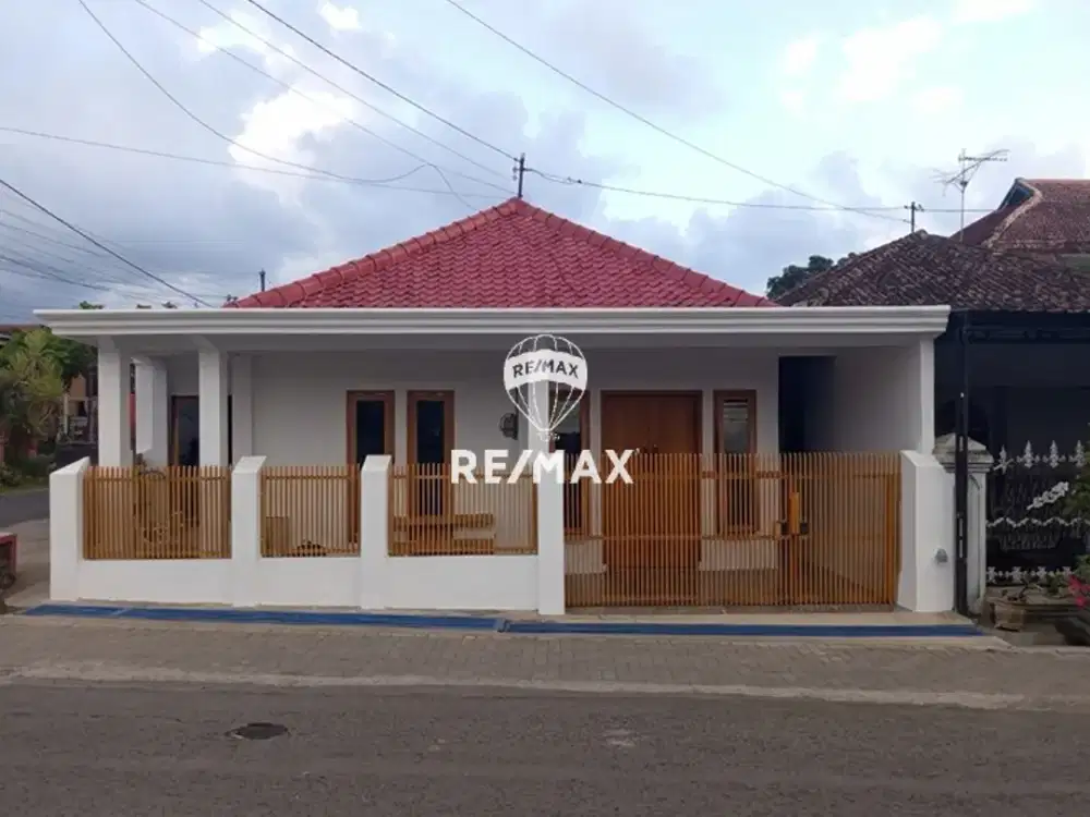 Dijual Rumah + Gudang Strategis di Boyolangu Banyuwangi