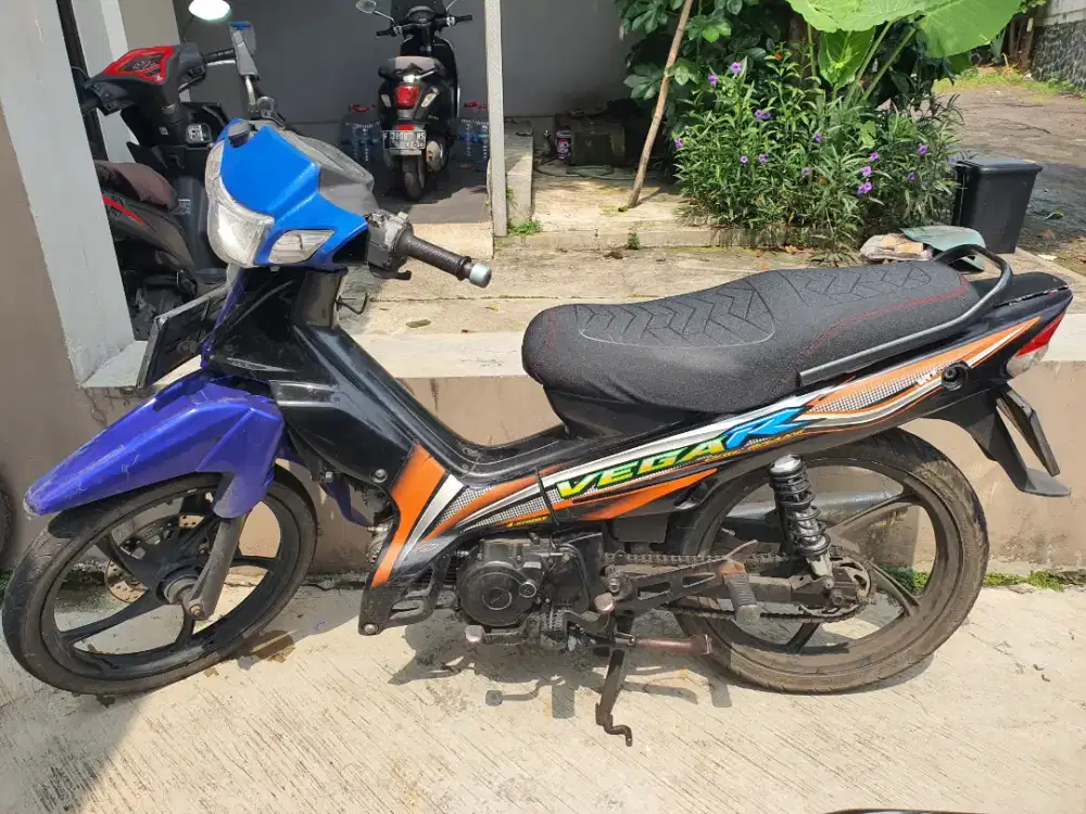 YAMAHA VEGA R 2005