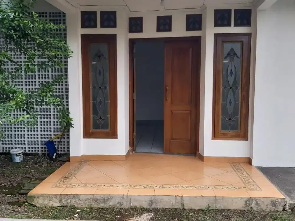 Dijual Rumah Besar 1 Lantai Hitung Dalam Komplek Lokasi Strategis Dekat MRT Lebak Bulus di Jaksel Dm-17216