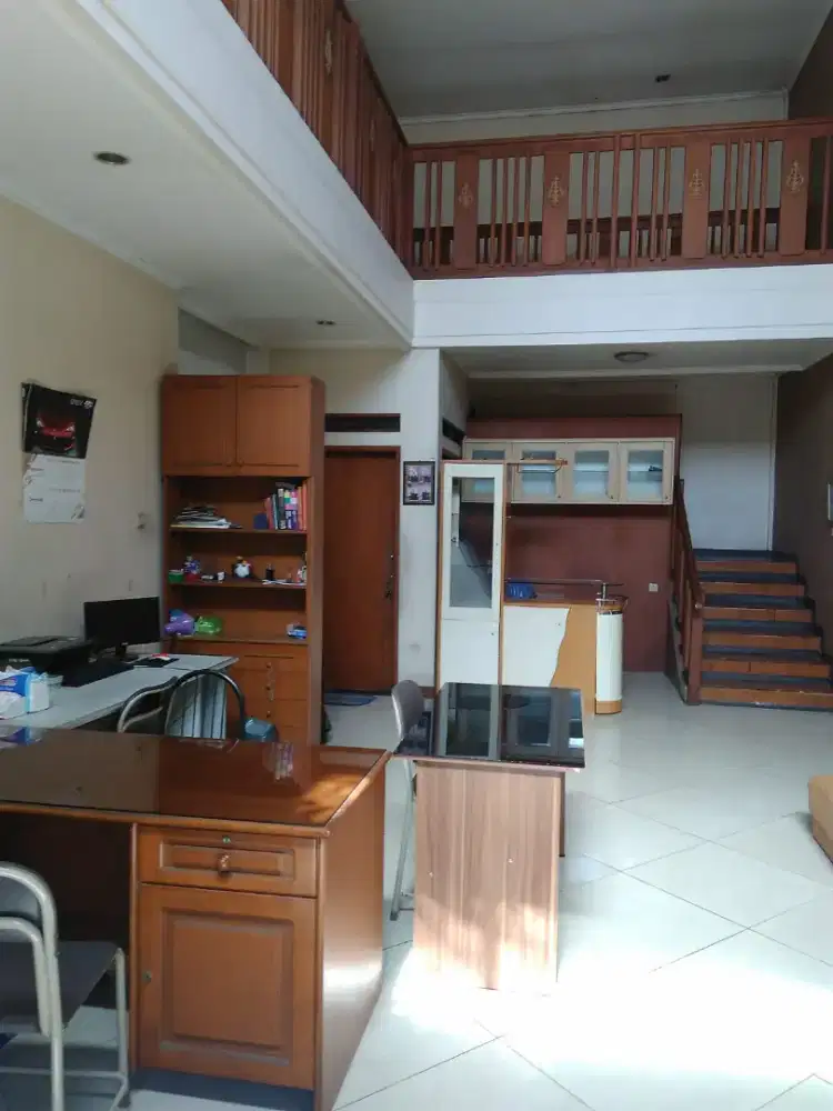 Ruang Usaha Jalan Utama Cocok U/Kantor, Cafe Kuliner,Sayap Buah Batu