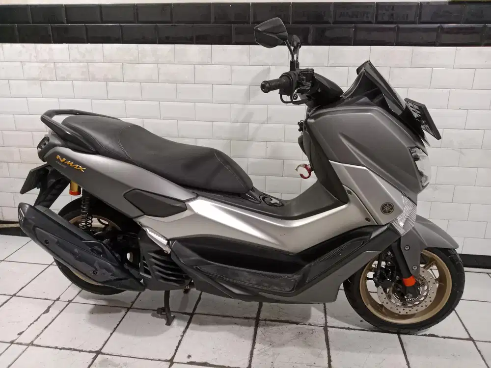 Yamaha nmax old 2006 sura