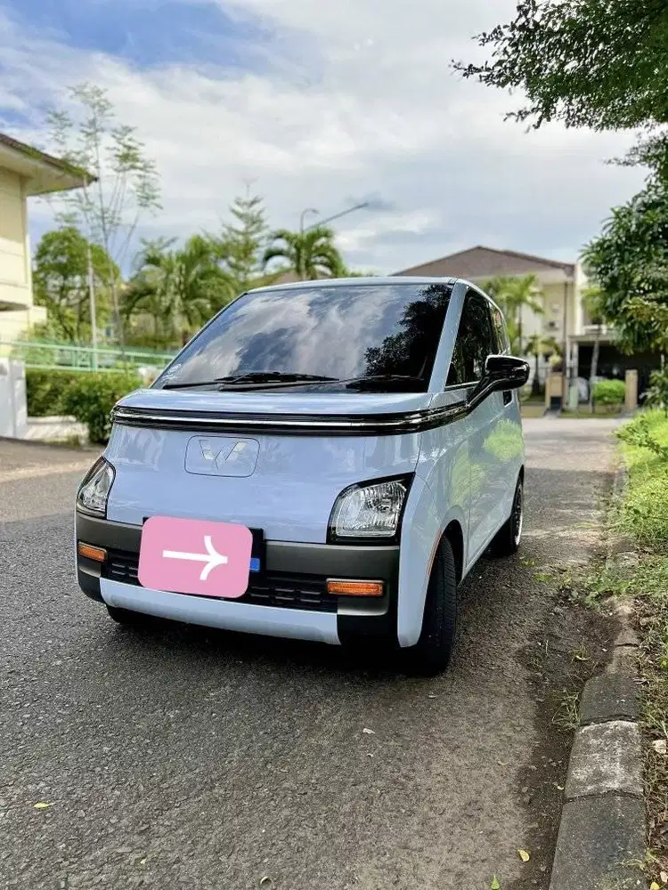 Low KM Wuling Air Ev Long Range 200 At Matic Automatic 2024 Biru
