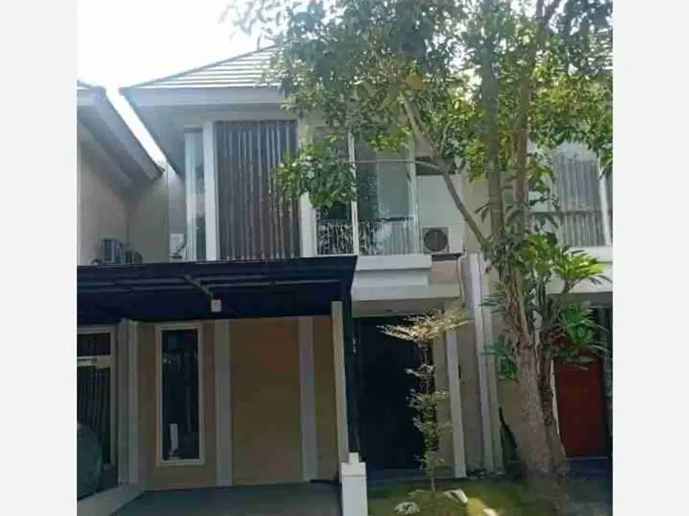 dijual Rumah 3 lantai Full Renov siap huni