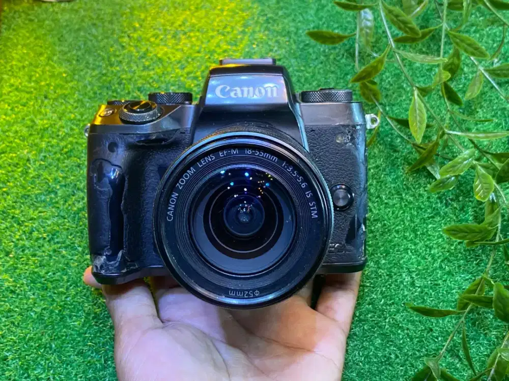 Kamera Canon EOS M5
