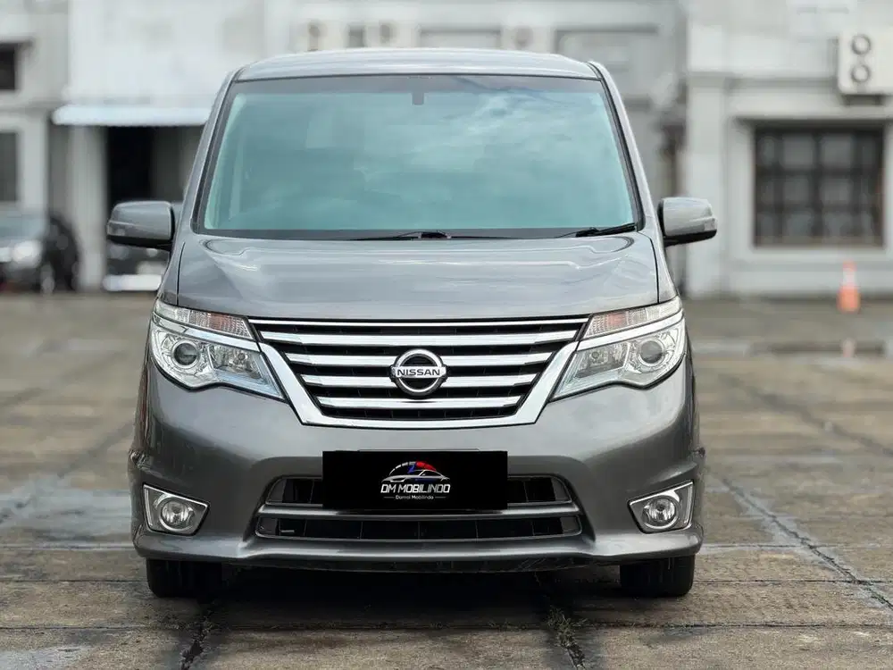 Nissan Serena HWS 2.0 2015 !! Good Condition!!