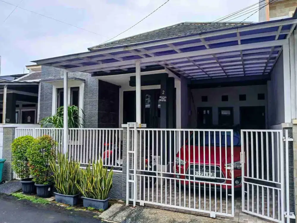 Rumah Secondary Sangat Terawat dan Bagus Tanah Luas di Jatiwaringin Bekasi