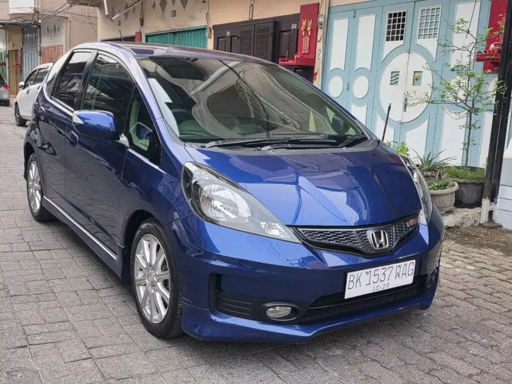 Honda JAZZ RS manual 2013